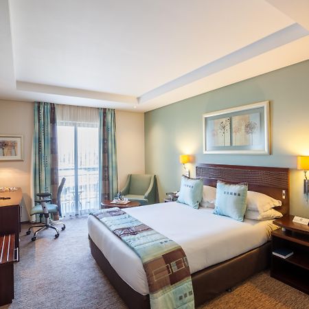 City Lodge Hotel Lynnwood Претория Екстериор снимка