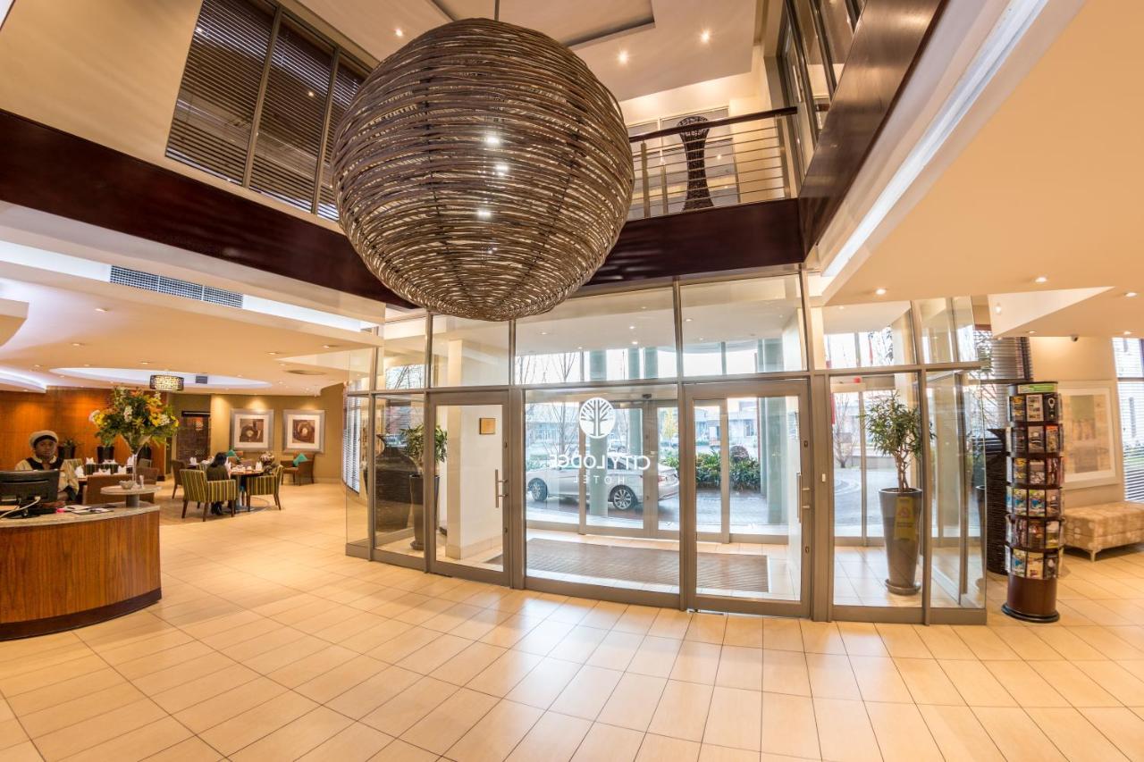 City Lodge Hotel Lynnwood Претория Екстериор снимка