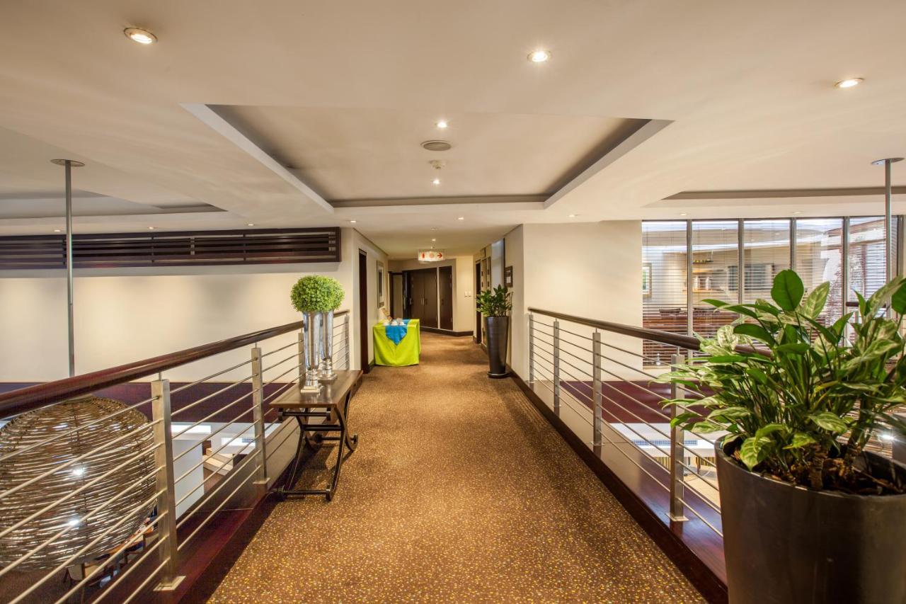 City Lodge Hotel Lynnwood Претория Екстериор снимка