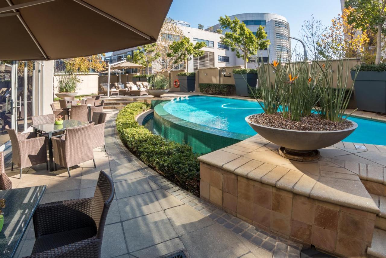 City Lodge Hotel Lynnwood Претория Екстериор снимка