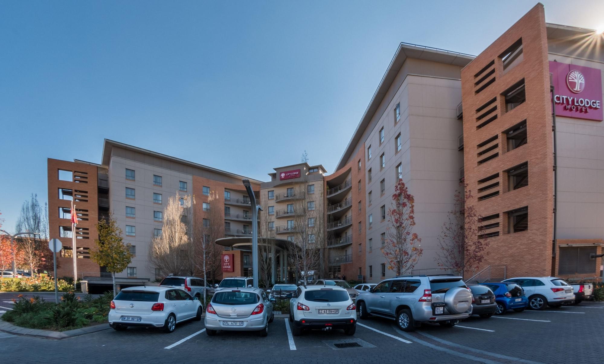 City Lodge Hotel Lynnwood Претория Екстериор снимка