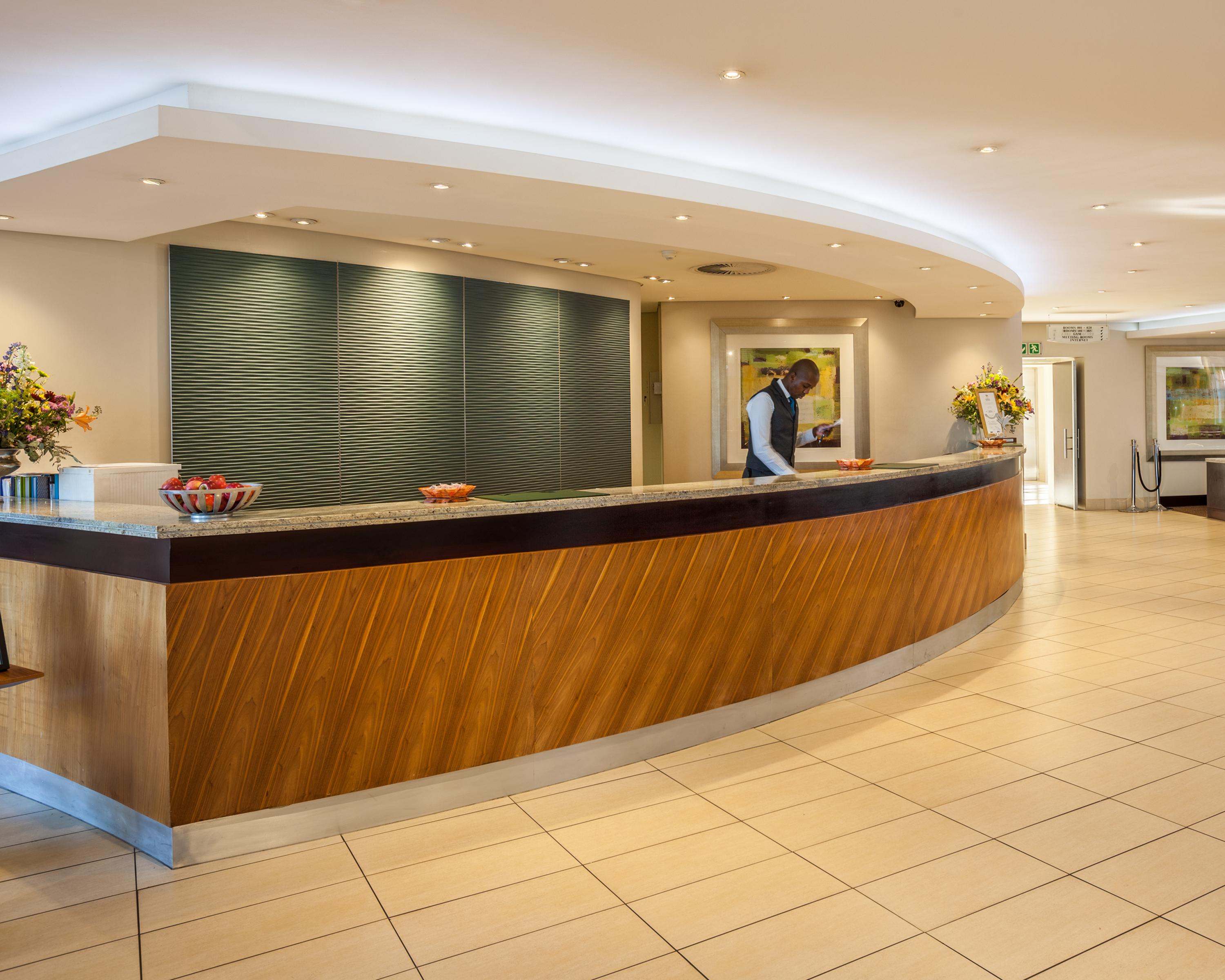 City Lodge Hotel Lynnwood Претория Екстериор снимка