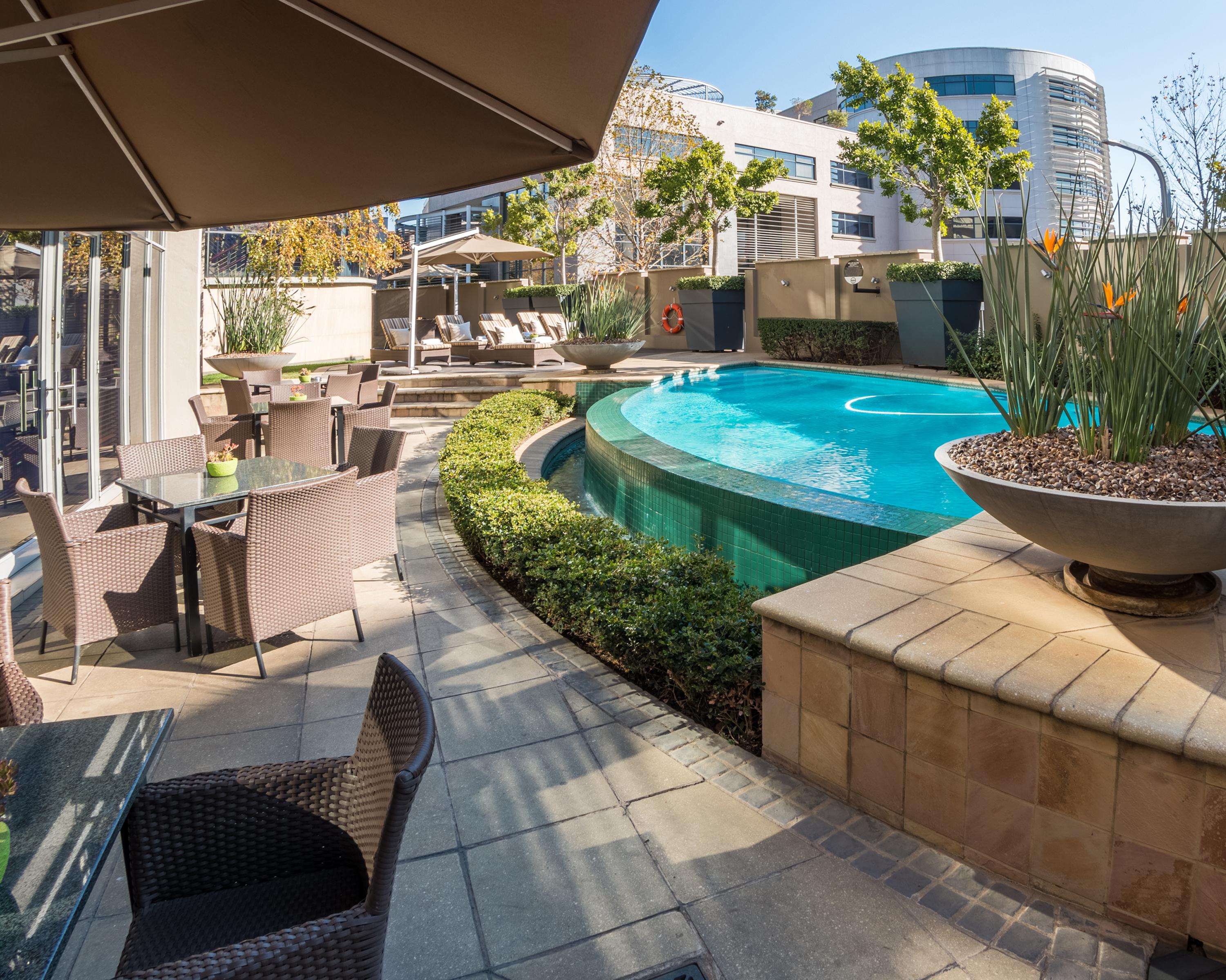 City Lodge Hotel Lynnwood Претория Екстериор снимка