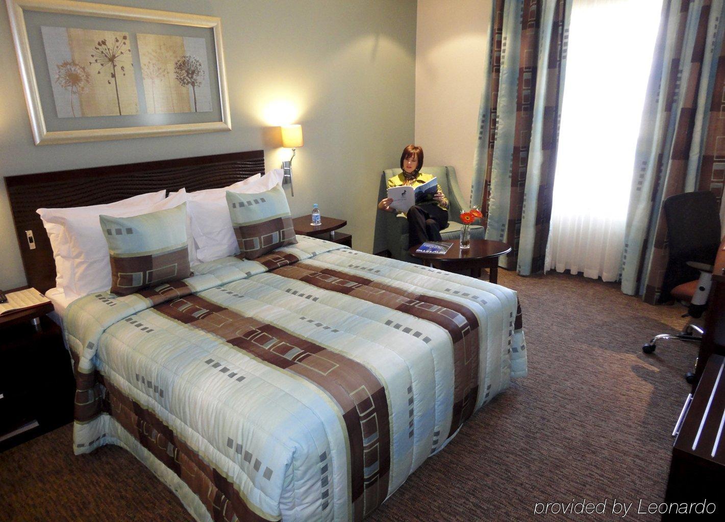 City Lodge Hotel Lynnwood Претория Екстериор снимка